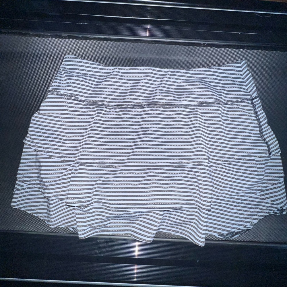 Athleta Black and White Skorts with Wide Waistband